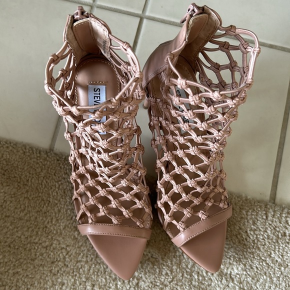 NWT Steve Madden caged pointy peep toe heels - Picture 5 of 5